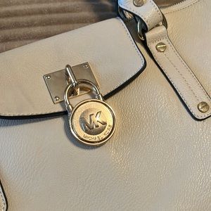 Brand new Michael Kors purse, no tags Cream with gold tone details